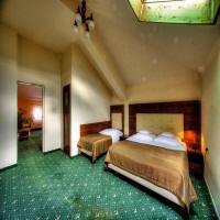 JAGIELLONSKI hotel Sanok noclegi restauracja SPA Wellness wypoczynek w Polsce